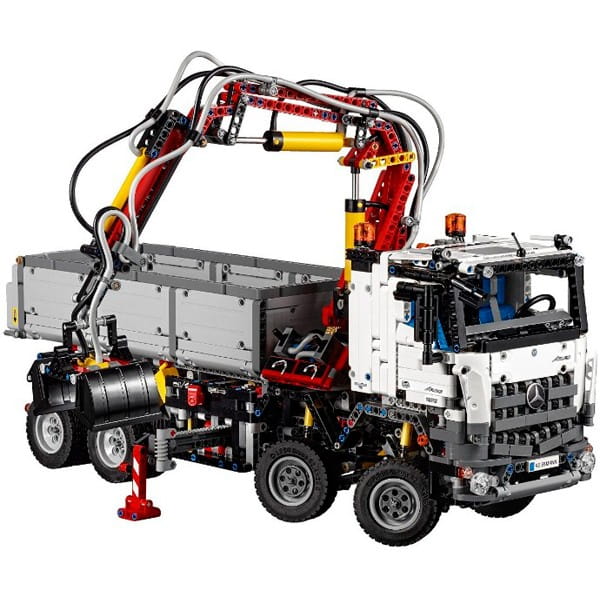   Lego Technic   Mercedes-Benz Arocs 3246