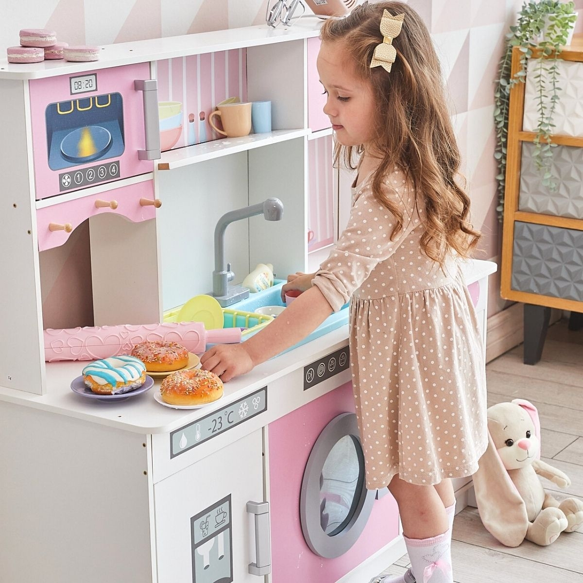 Фото Детская интерактивная кухня DreamToys Аделина с водой, светом и звуком